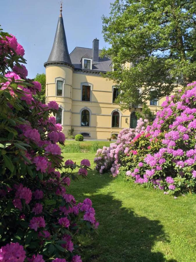 Chateau Les Tourelles Bed & Breakfast Bertrix Eksteriør bilde